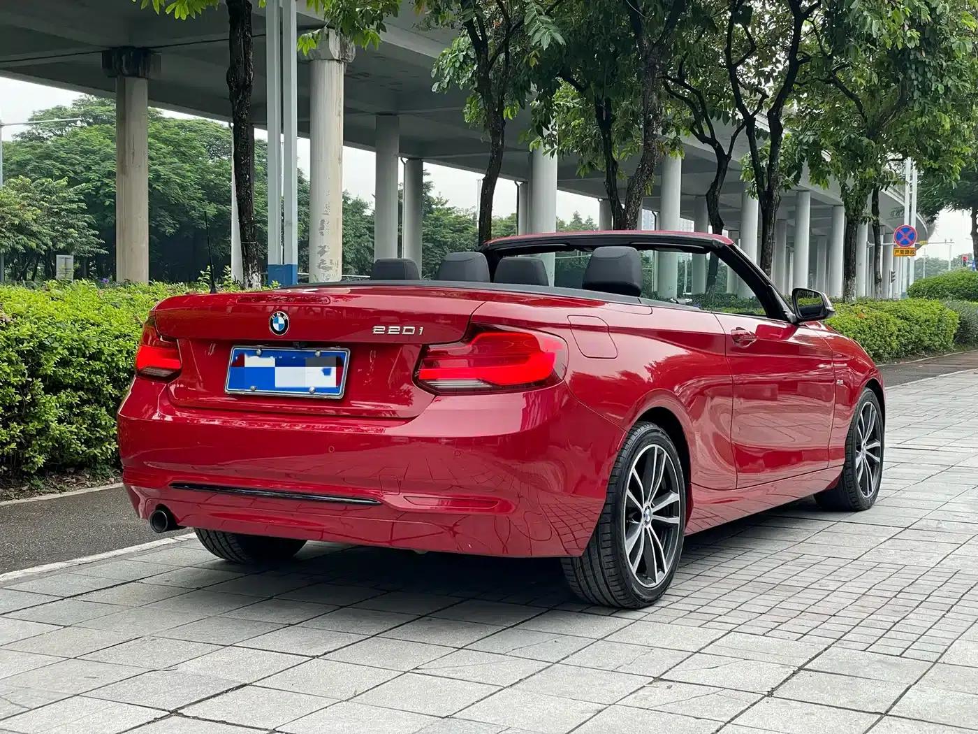 2018 BMW 2 Series (Imported) 220i Convertible Coupe Sport Design Package — миниатюра 3