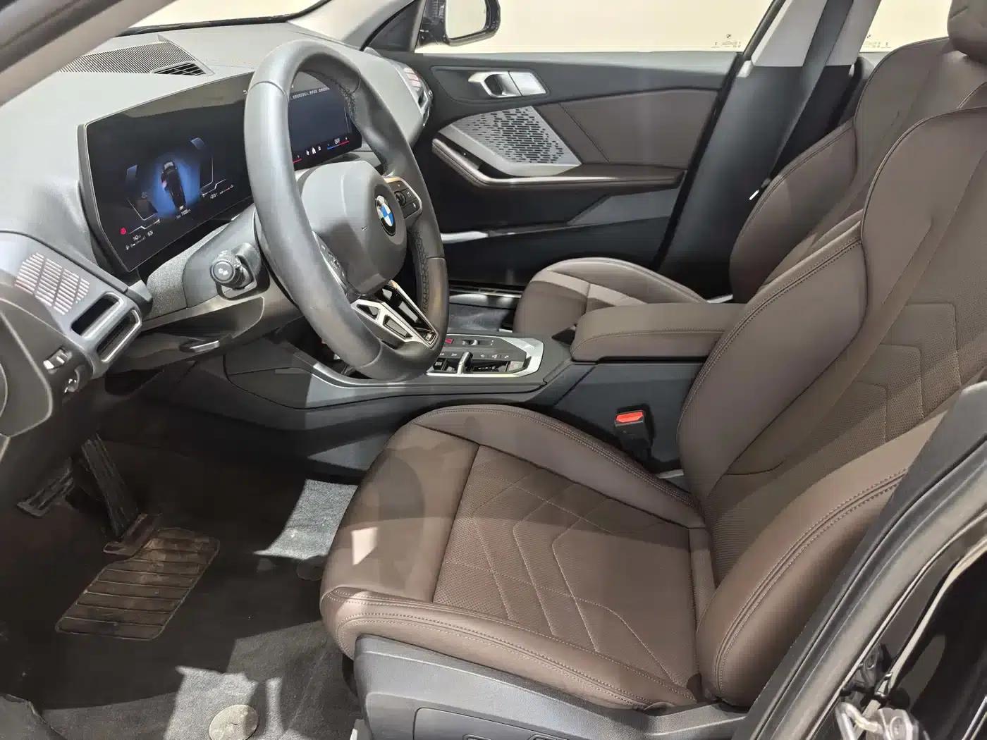 2025 BMW 2 Series 225L M Sport Package — миниатюра 11