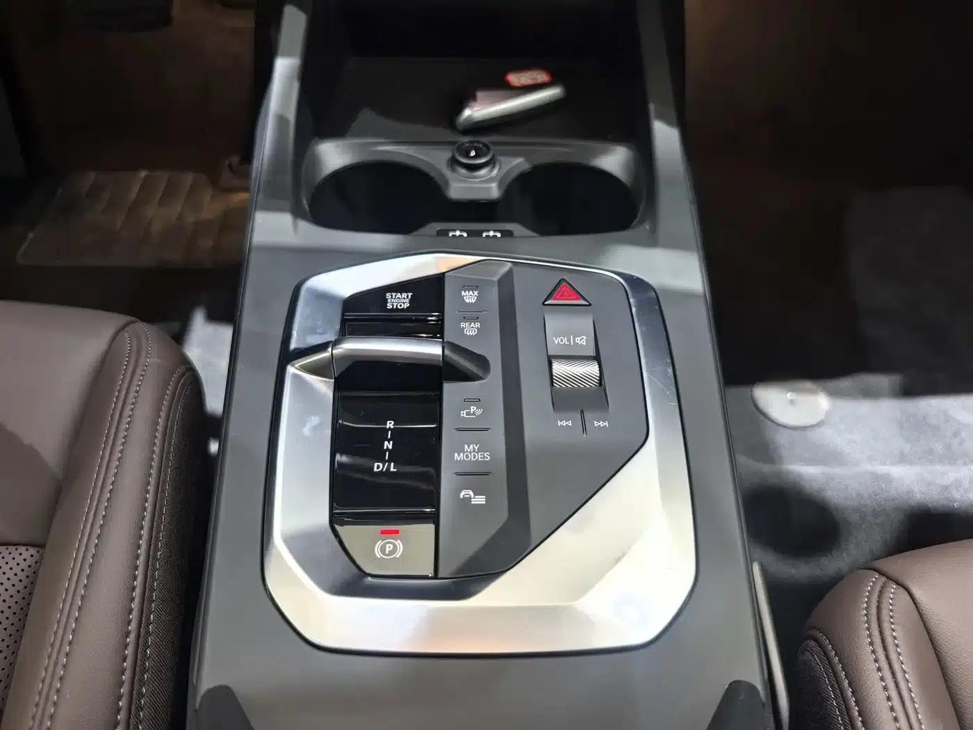 2025 BMW 2 Series 225L M Sport Package — миниатюра 13