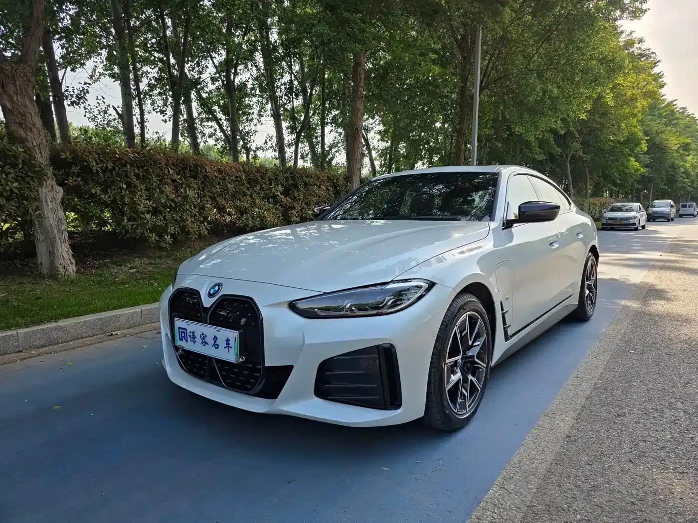 BMW i4 2022 eDrive40 — миниатюра 1
