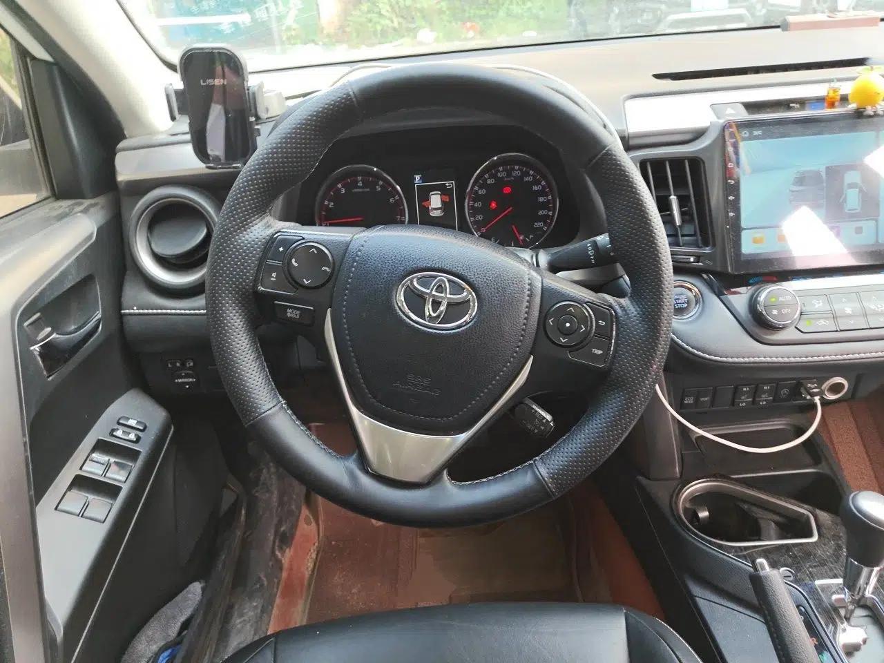 Toyota RAV4 2016 2.0L CVT Two-Wheel Drive Smart Edition China V Standard — миниатюра 10