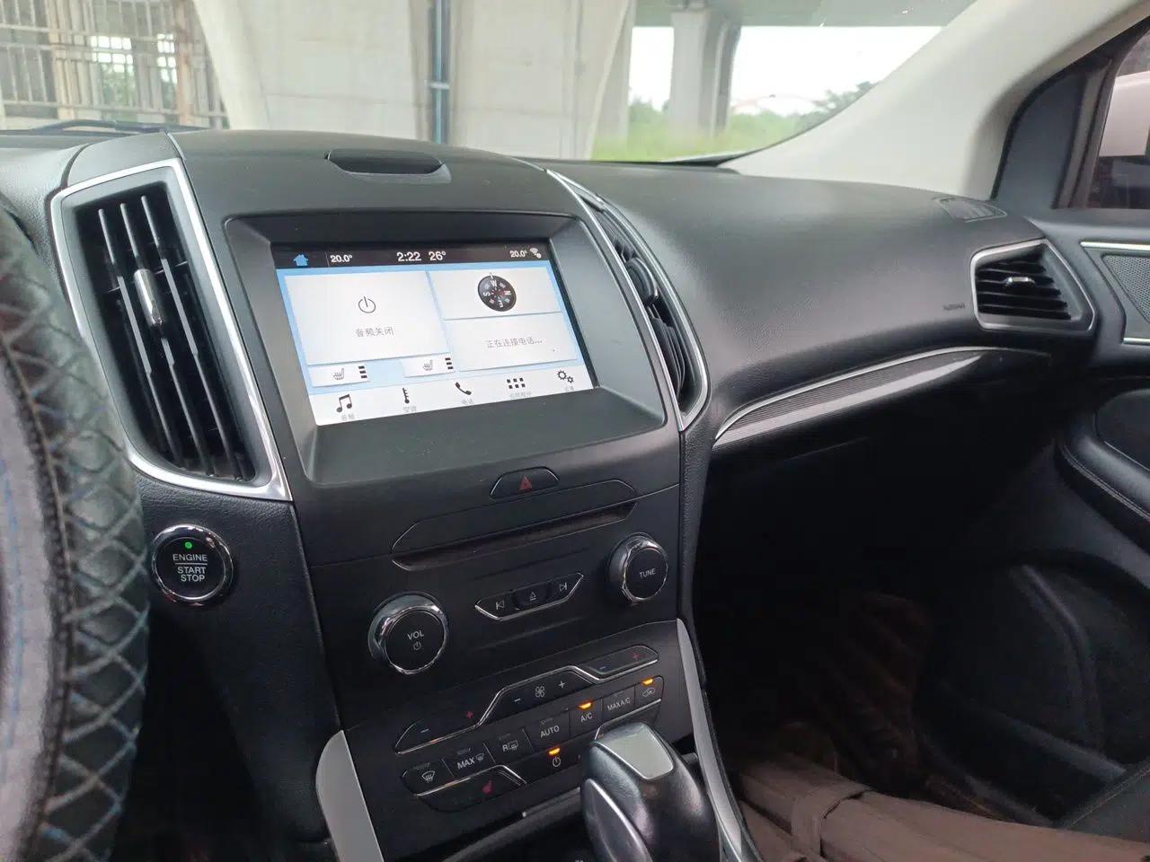 Ford Edge 2016 EcoBoost 245 Two-Wheel-Drive Titanium 7-Seater — миниатюра 13