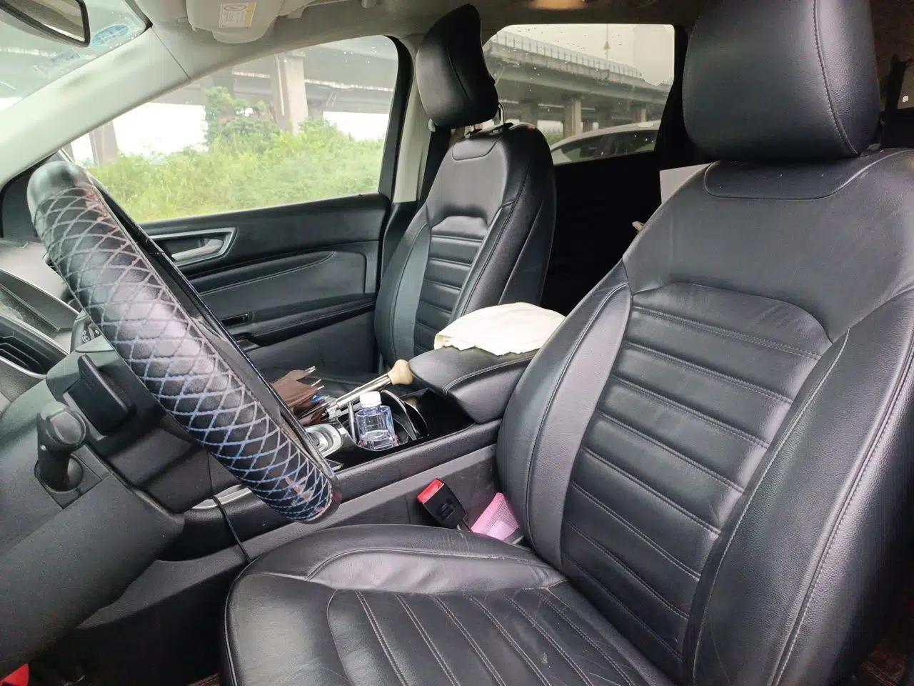Ford Edge 2016 EcoBoost 245 Two-Wheel-Drive Titanium 7-Seater — миниатюра 15
