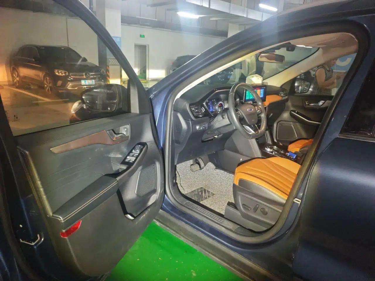 Ford Escape 2020 EcoBoost 245 4x4 Enjoyment Model — миниатюра 16