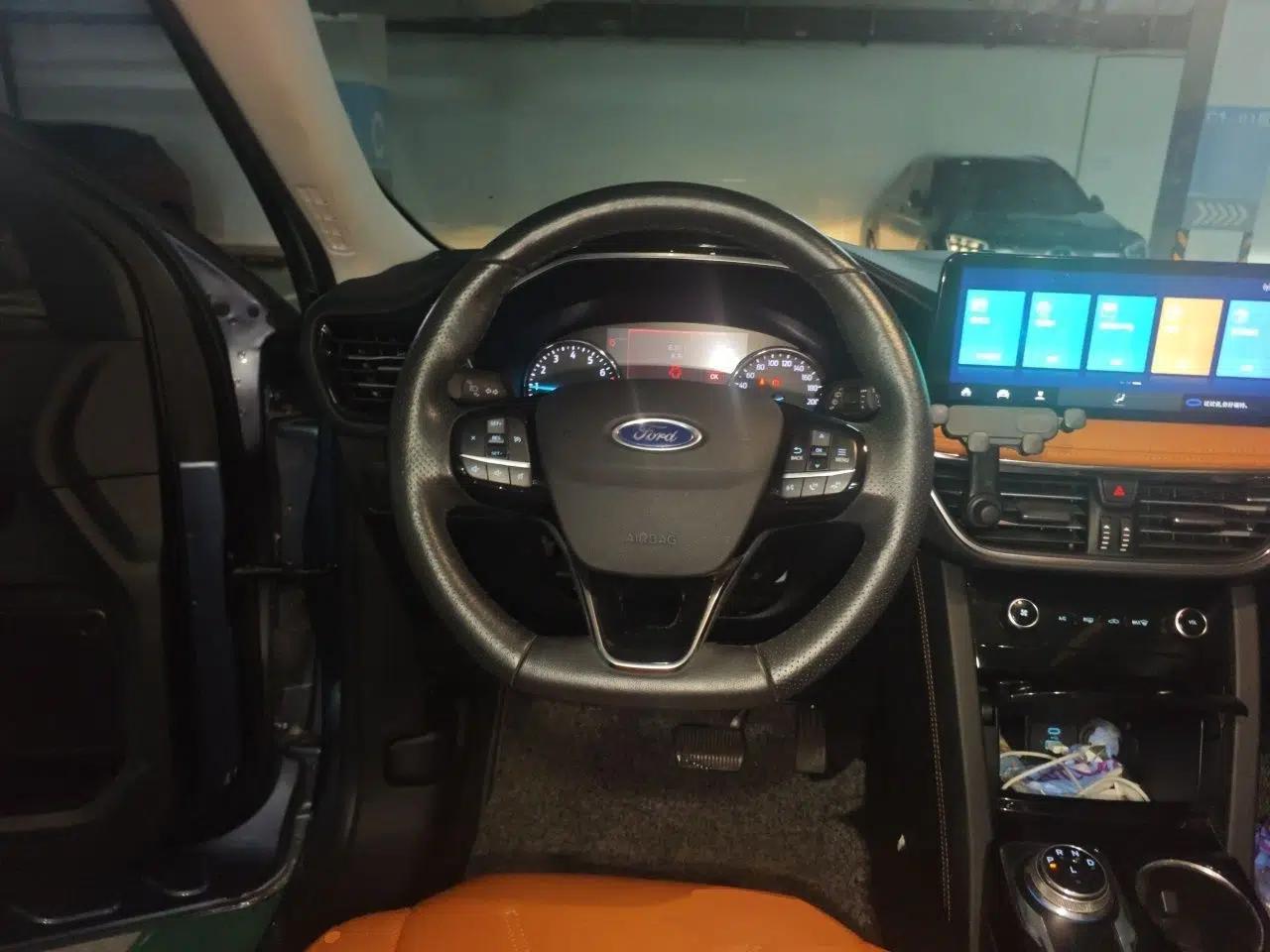 Ford Escape 2020 EcoBoost 245 4x4 Enjoyment Model — миниатюра 10