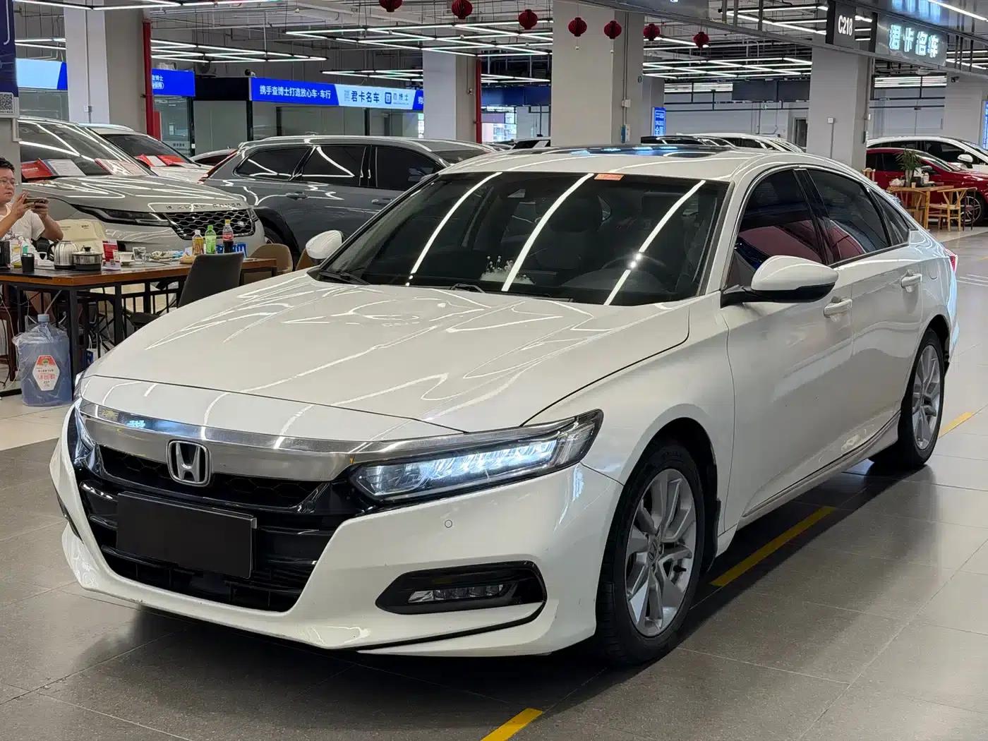 Accord 2018 260TURBO Luxury Edition (National V Emission Standard) — миниатюра 1