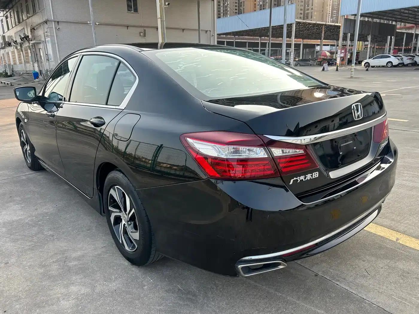 2016 Honda Accord 2.0L Comfort Edition — миниатюра 6