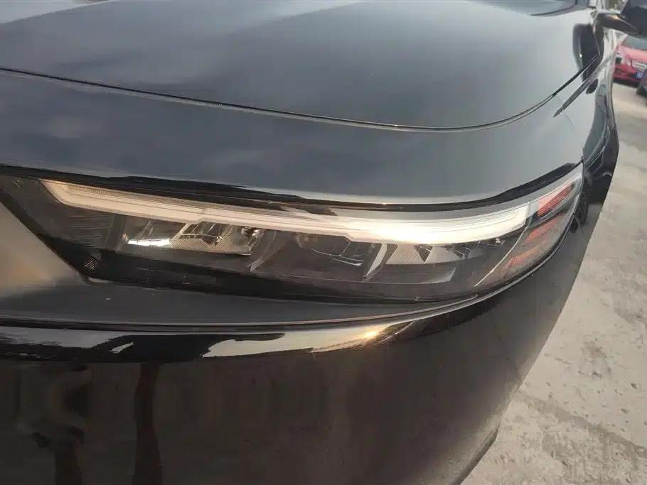 2024 Honda Accord 260TURBO Luxury Edition — миниатюра 5