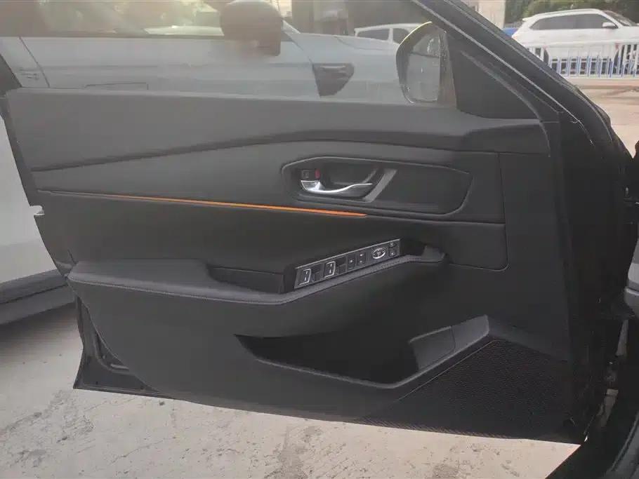 2024 Honda Accord 260TURBO Luxury Edition — миниатюра 7