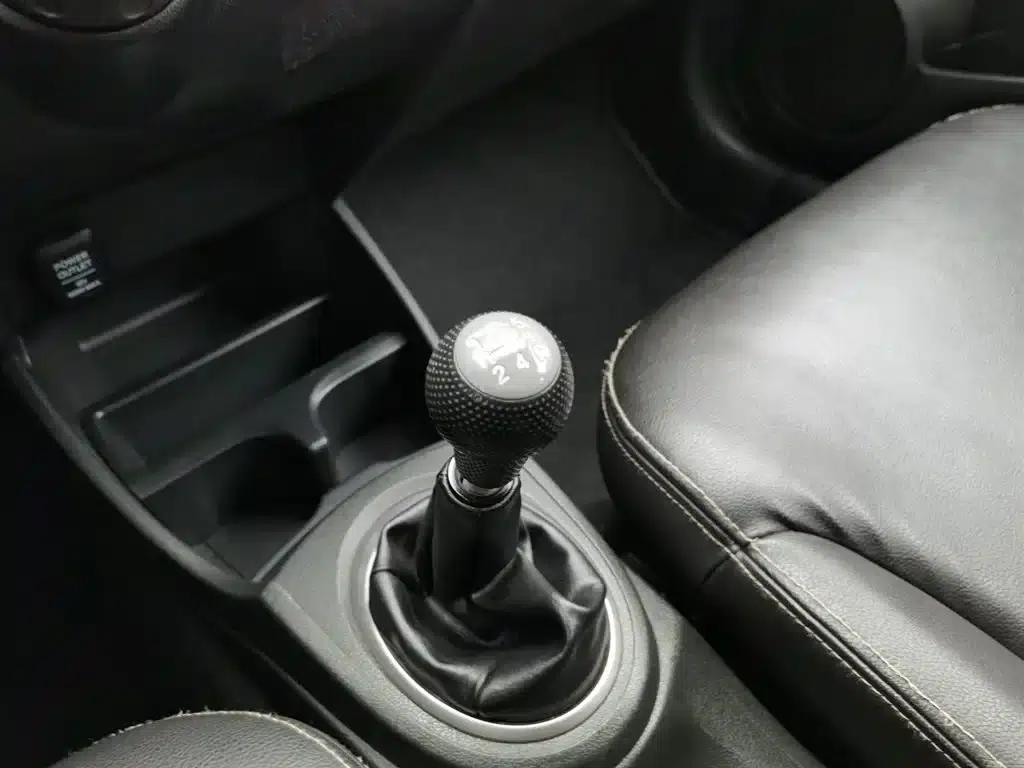 Honda Fit 2011 1.3L Manual Comfort Edition — миниатюра 13