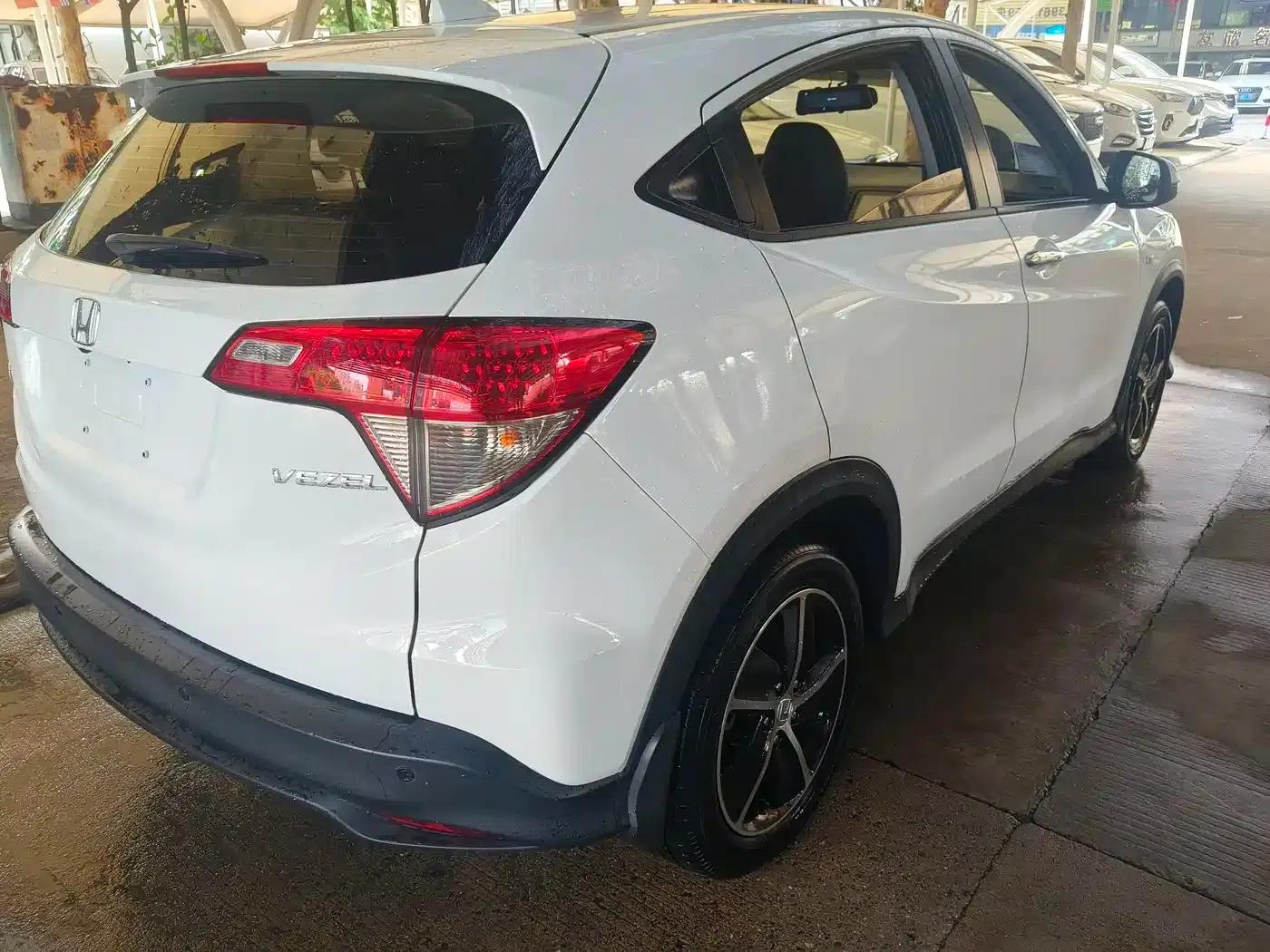 Vezel 2020 1.5L CVT Pioneer Edition — миниатюра 11