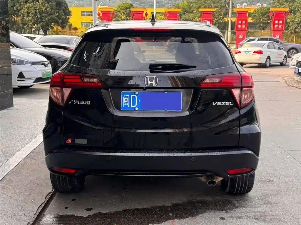 Vezel 2015 1.8L CVT 2WD Luxury — миниатюра 5