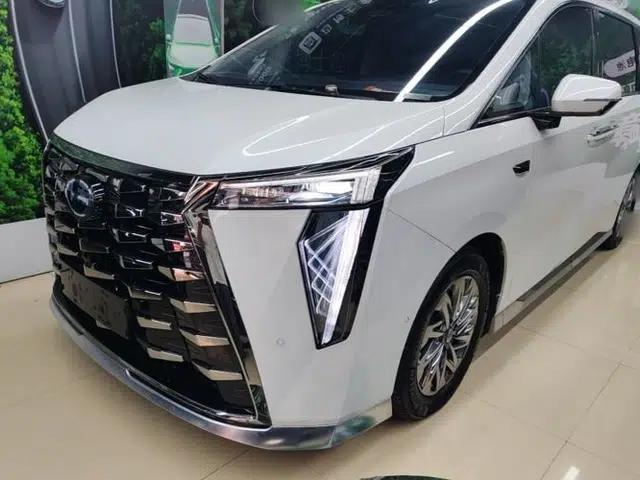 GAC Trumpchi Xiangwang M8 2025 Kunkun Series Ultra First-Class Cabin