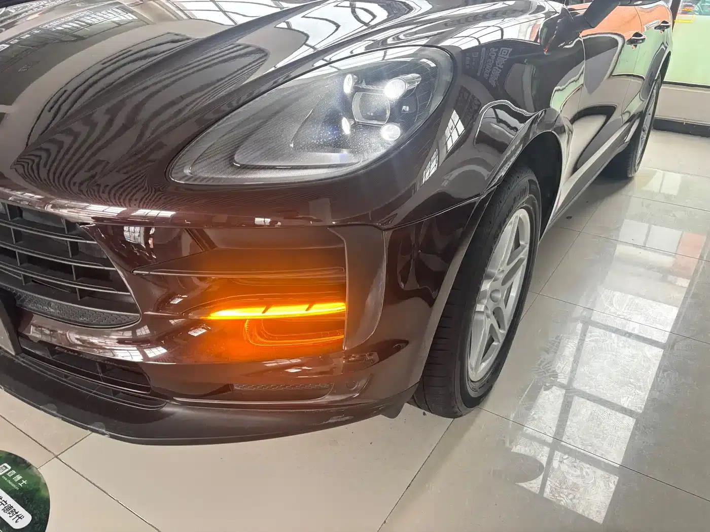 2018 Macan 2.0T — миниатюра 2