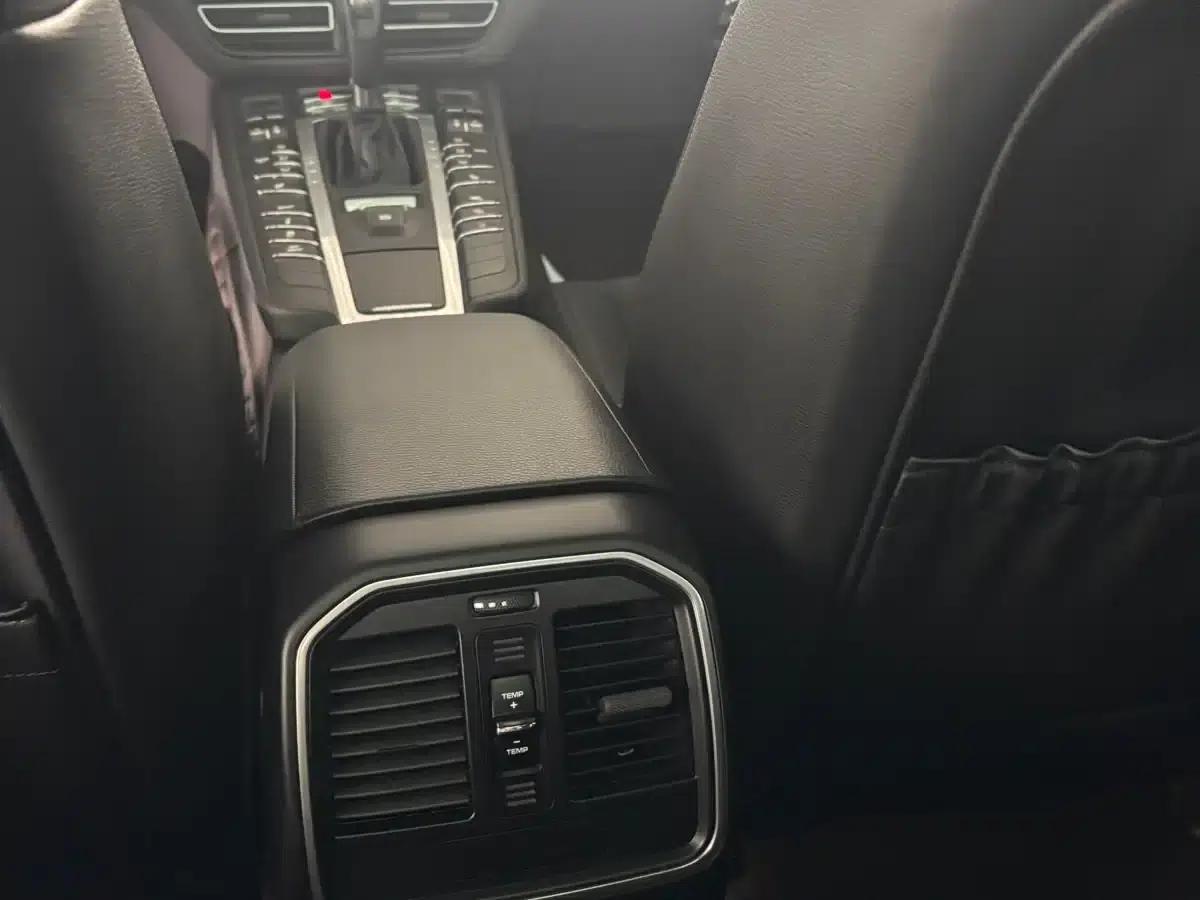 2018 Macan 2.0T — миниатюра 13