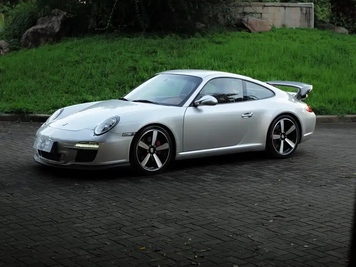 2010 Porsche 911 Carrera S 3.8L — миниатюра 1
