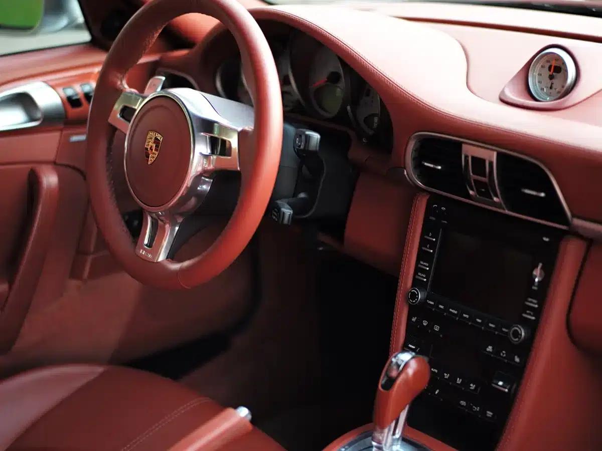 2010 Porsche 911 Carrera S 3.8L — миниатюра 9