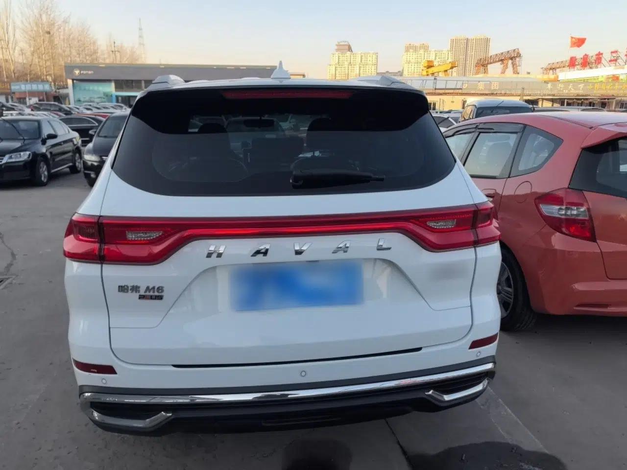 Haval M6 2021 PLUS 1.5T DCT Luxury Smart Connectivity Model — миниатюра 4