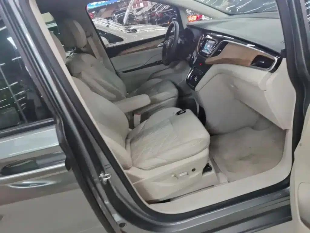 Buick GL8 2018 ES 28T Comfort Model (China VI Emission Standard) — миниатюра 25