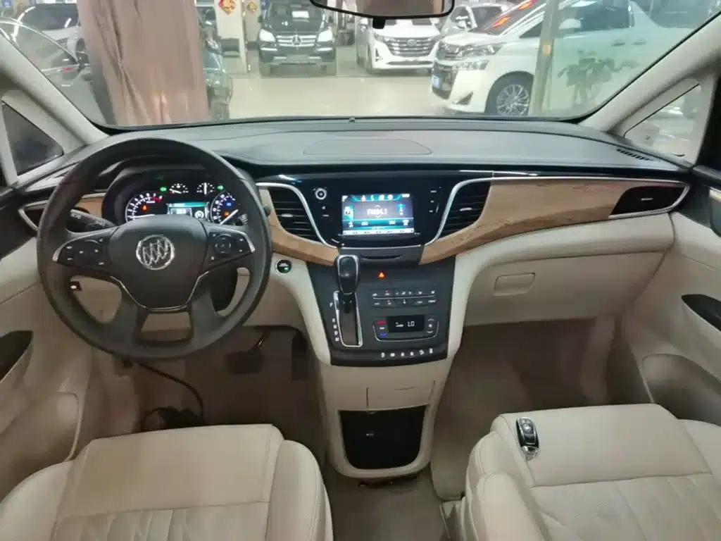 Buick GL8 2018 ES 28T Comfort Model (China VI Emission Standard) — миниатюра 10