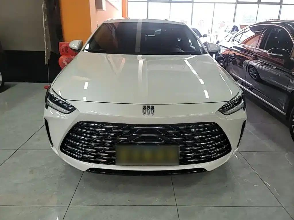 Buick Regal 2024 25T Premium Edition — миниатюра 3