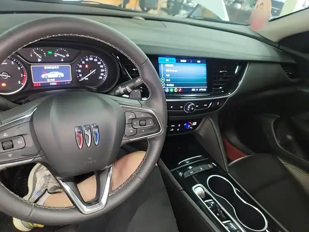 Buick Regal 2024 25T Premium Edition — миниатюра 10