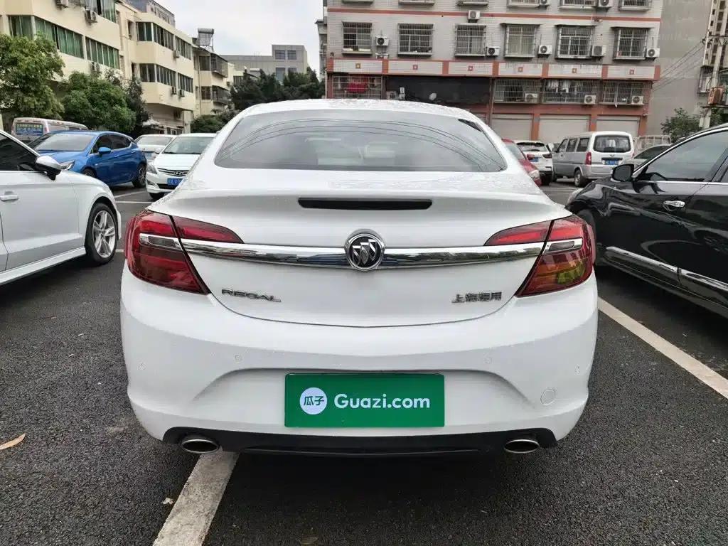 Buick Regal 2015 2.0L Leading Fashion Edition — миниатюра 6