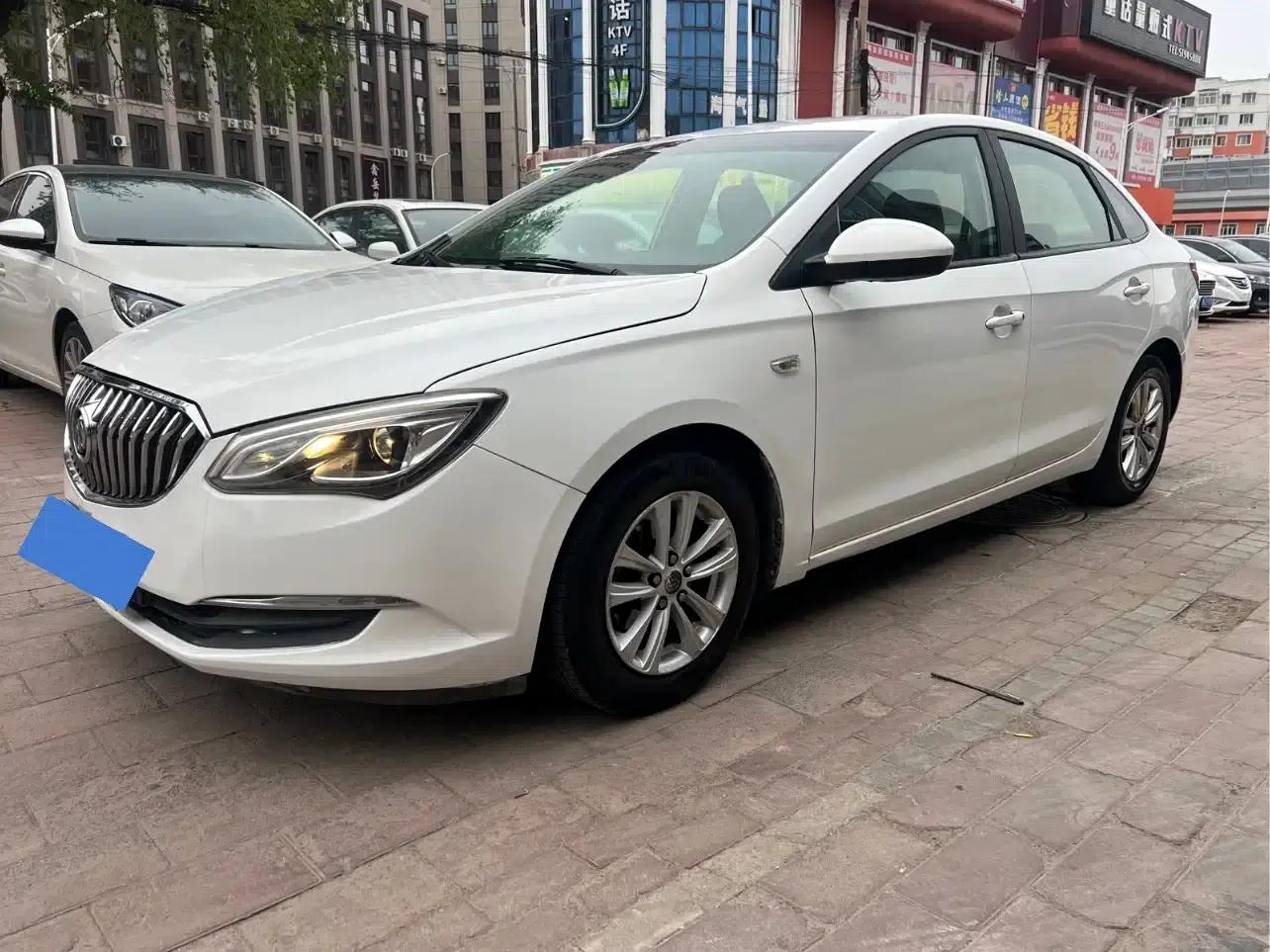 Buick Excelle 2017 15N Automatic Entry-Level Model — миниатюра 1