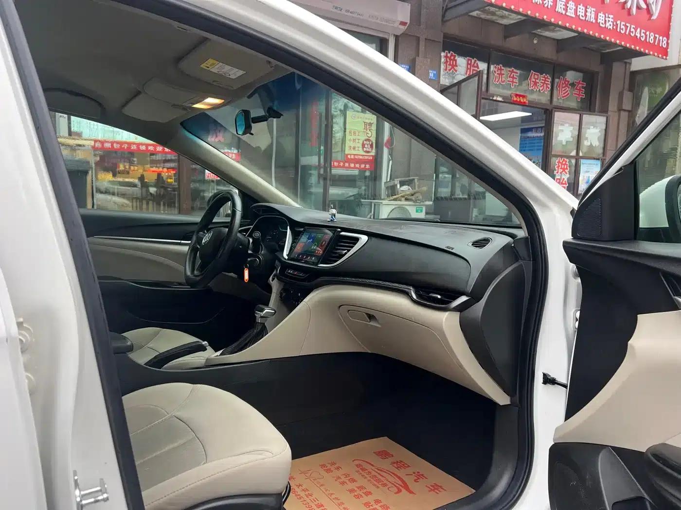 Buick Excelle 2017 15N Automatic Entry-Level Model — миниатюра 8