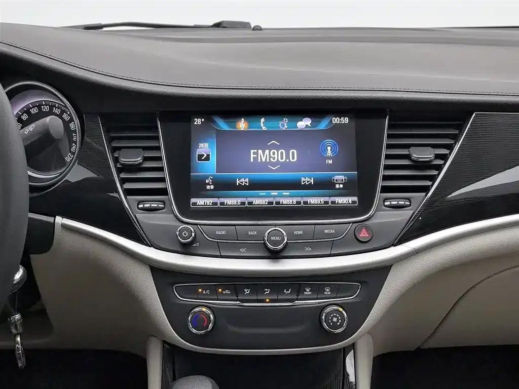 Buick Verano 2017 Sedan 15S Automatic Leading Edition — миниатюра 12