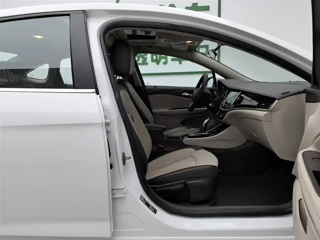 Buick Verano 2017 Sedan 15S Automatic Leading Edition — миниатюра 23