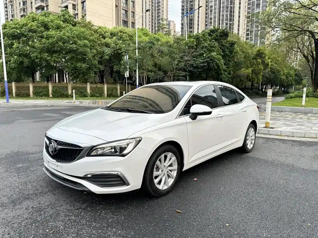 Buick Verano 2018 Sedan 15S Automatic Leading Edition — миниатюра 1