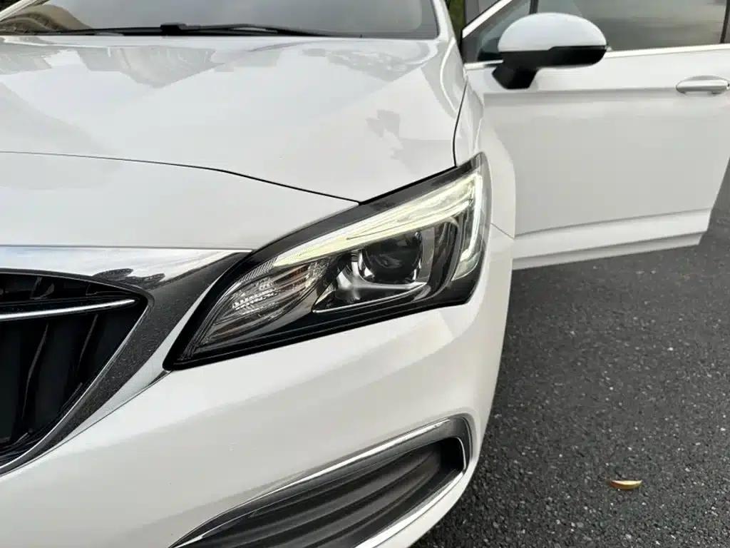 Buick Verano 2018 Sedan 15S Automatic Leading Edition — миниатюра 15