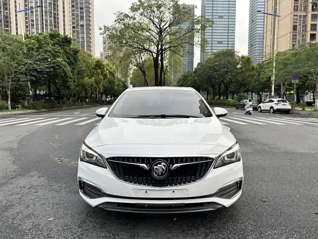 Buick Verano 2018 Sedan 15S Automatic Leading Edition — миниатюра 19