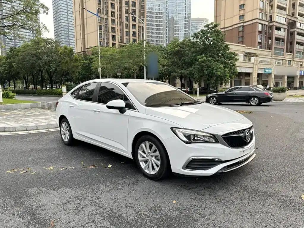 Buick Verano 2018 Sedan 15S Automatic Leading Edition — миниатюра 20