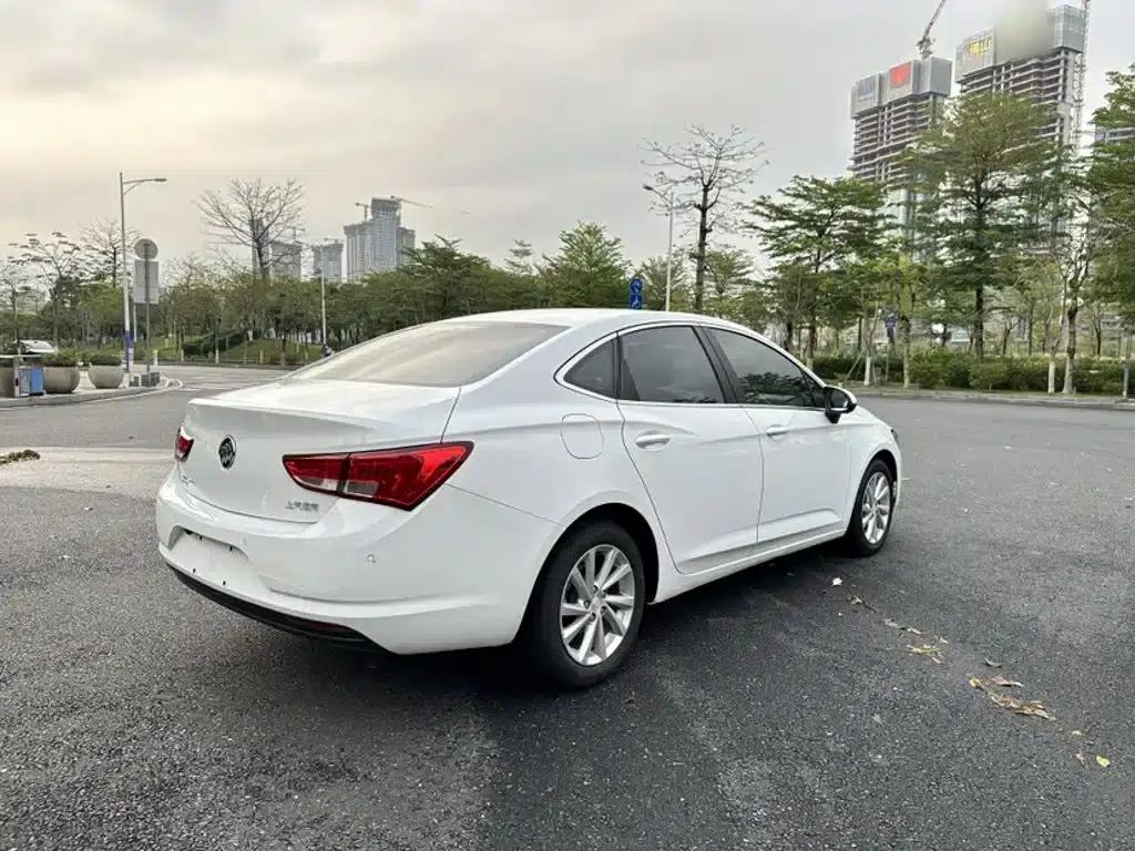 Buick Verano 2018 Sedan 15S Automatic Leading Edition — миниатюра 22
