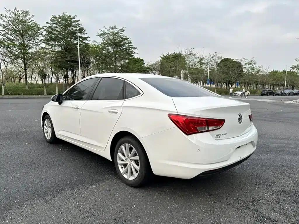 Buick Verano 2018 Sedan 15S Automatic Leading Edition — миниатюра 23