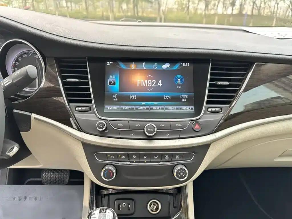 Buick Verano 2018 Sedan 15S Automatic Leading Edition — миниатюра 5
