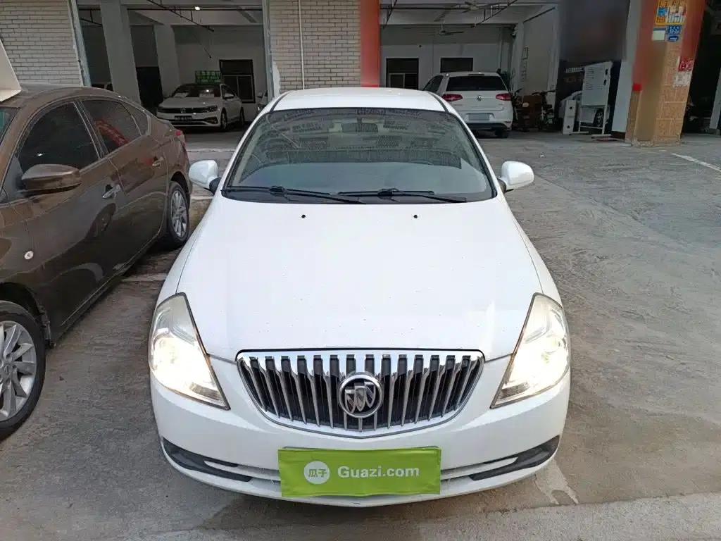 Buick Excelle 2015 1.5L Automatic Classic — миниатюра 3