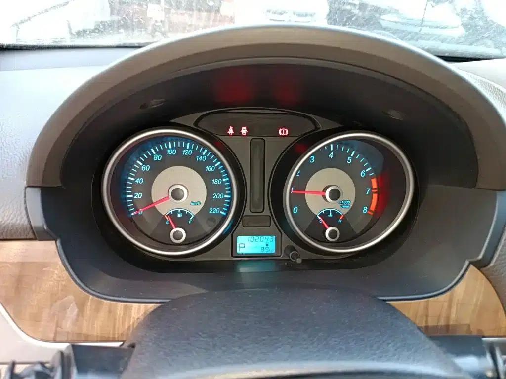 Buick Excelle 2015 1.5L Automatic Classic — миниатюра 8