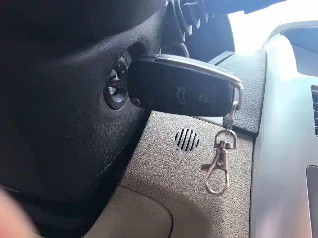 Buick Excelle 2015 1.5L Manual Classic — миниатюра 17