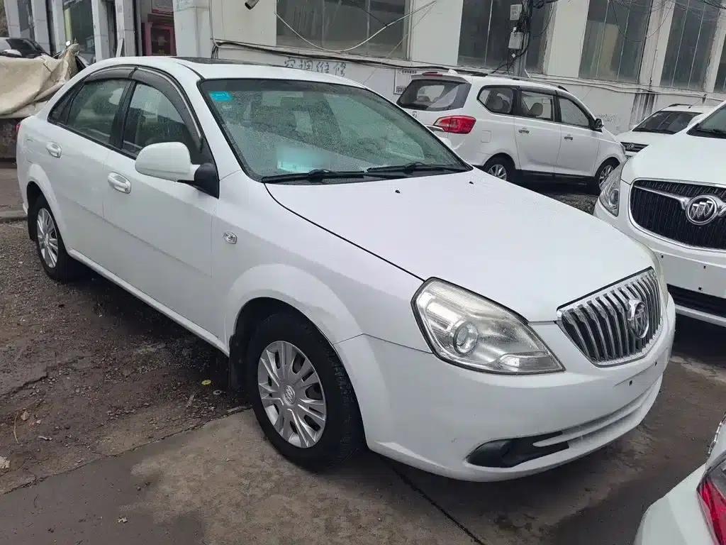 Buick Excelle 2015 1.5L Manual Classic — миниатюра 22
