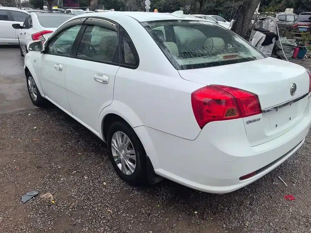 Buick Excelle 2015 1.5L Manual Classic — миниатюра 23