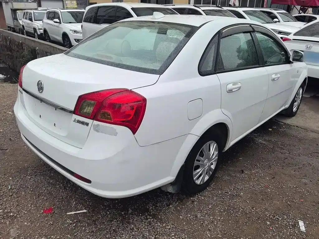 Buick Excelle 2015 1.5L Manual Classic — миниатюра 5