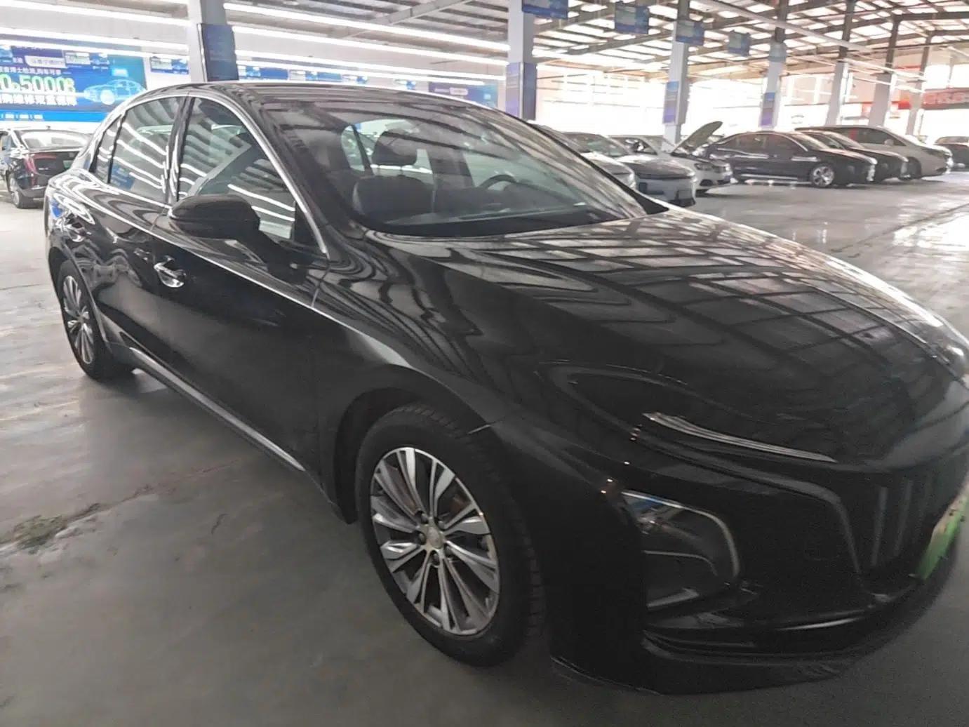 Hongqi E-QM5 2022 431 km Charge & Enjoy Edition — миниатюра 3