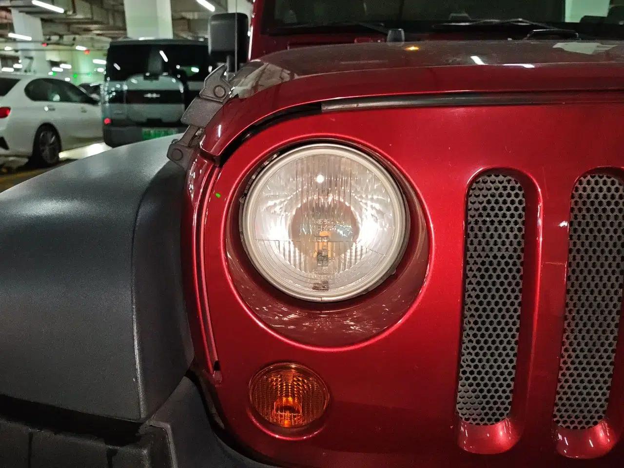 Jeep Wrangler 2012 3.6L Rubicon two-door model — миниатюра 7