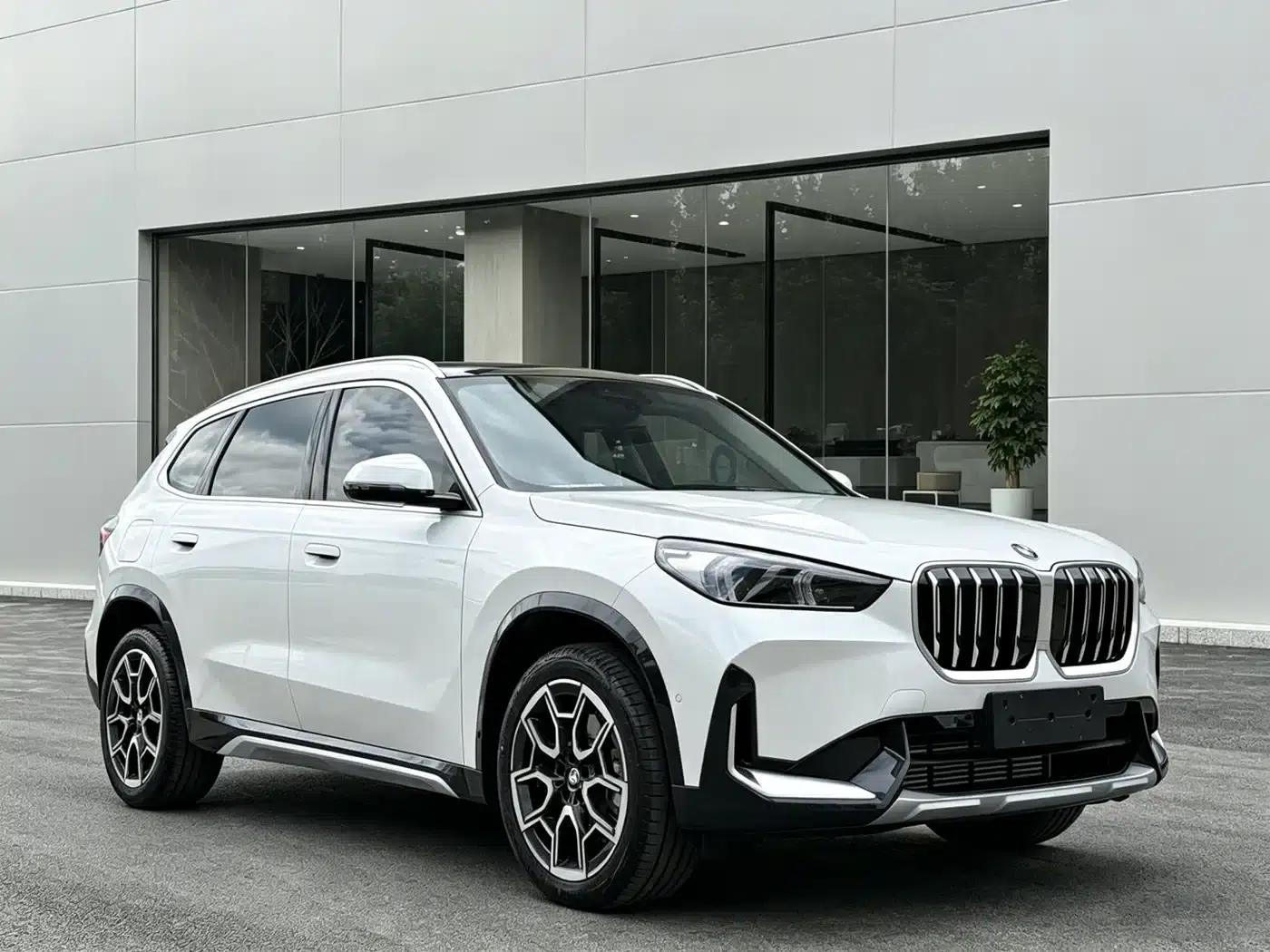 2024 BMW X1 sDrive25Li X Design Package — миниатюра 3