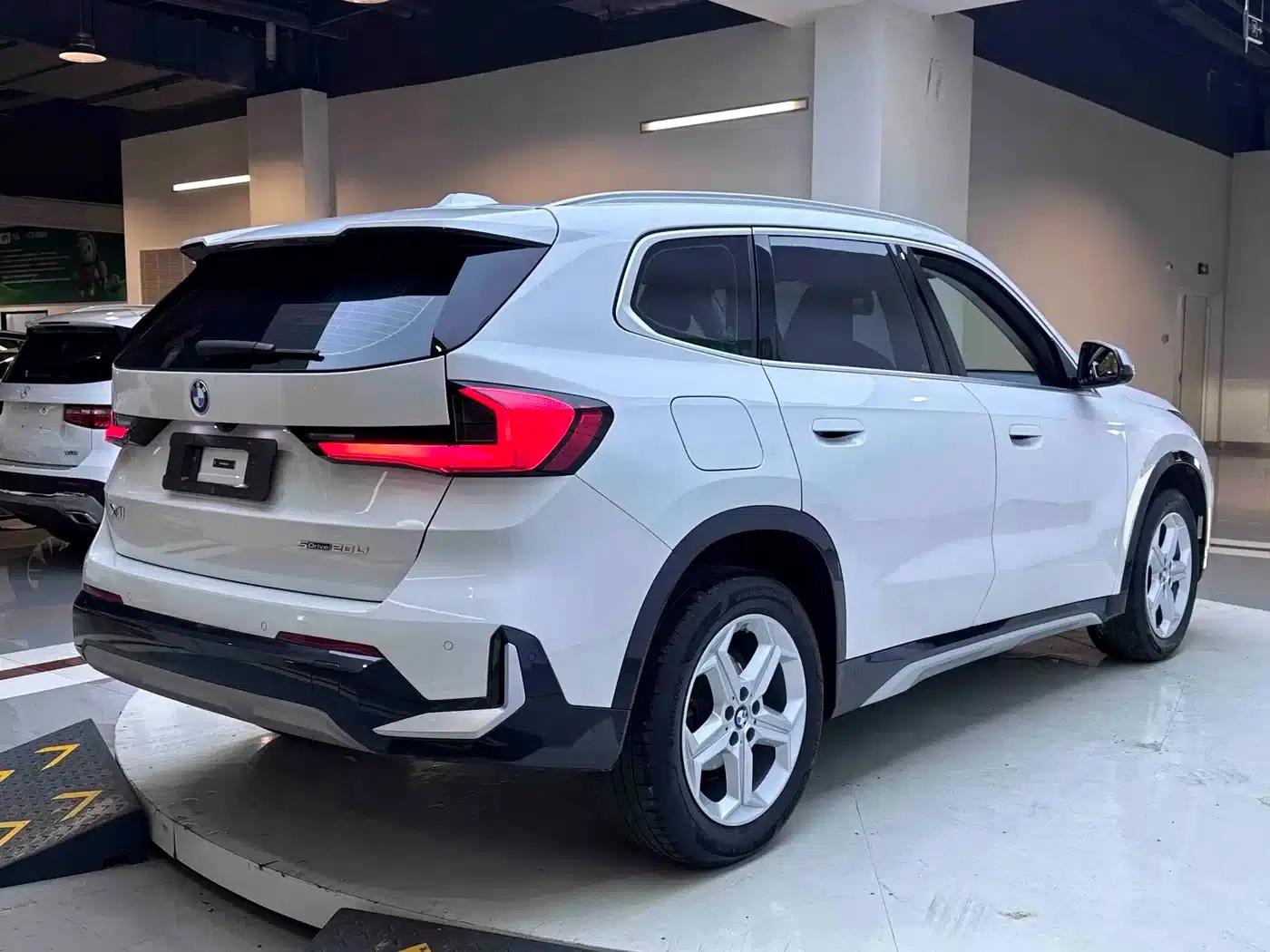 2023 BMW X1 sDrive20Li X Design Package — миниатюра 6