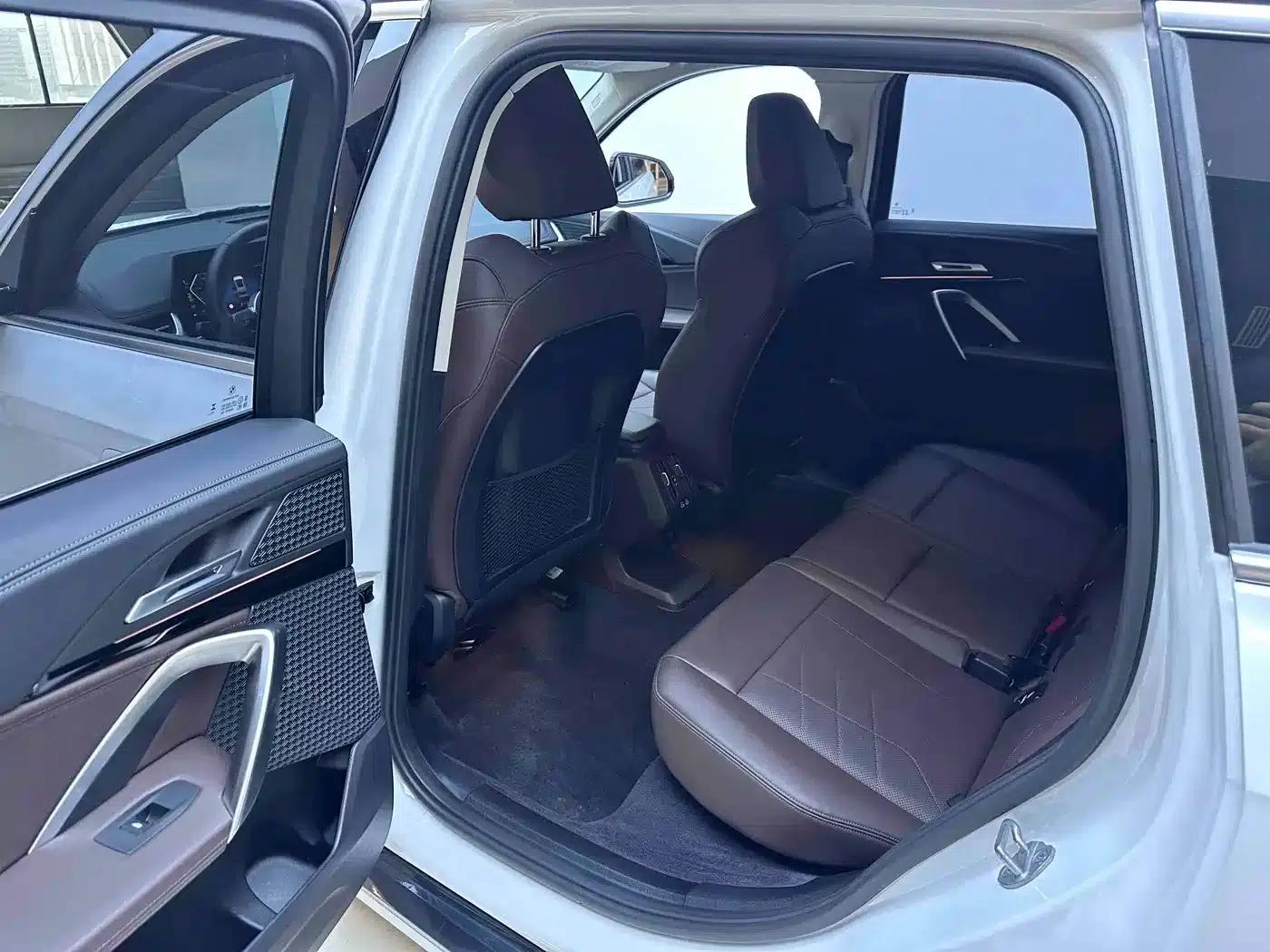 2023 BMW X1 sDrive20Li X Design Package — миниатюра 10