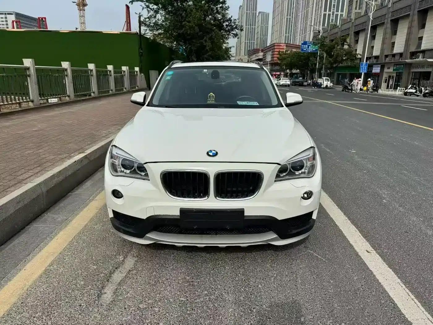 BMW X1 2014 sDrive18i Leading Edition — миниатюра 2
